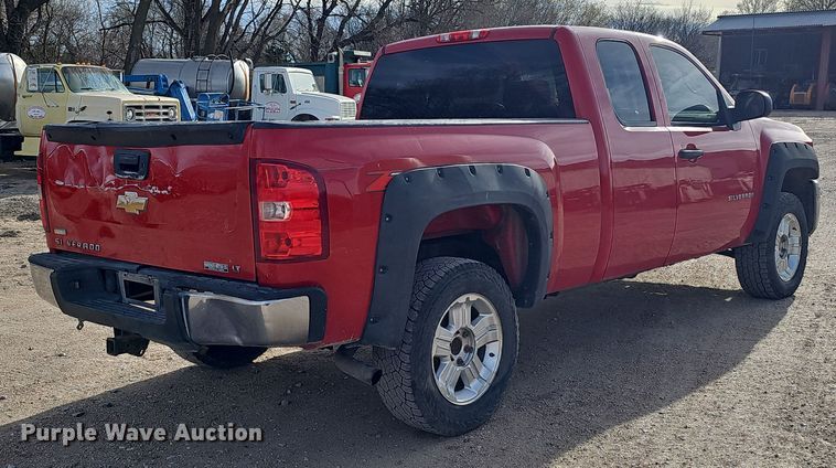 image for item DW3248 2012 Chevrolet Silverado 1500 Ext. Cab pickup truck