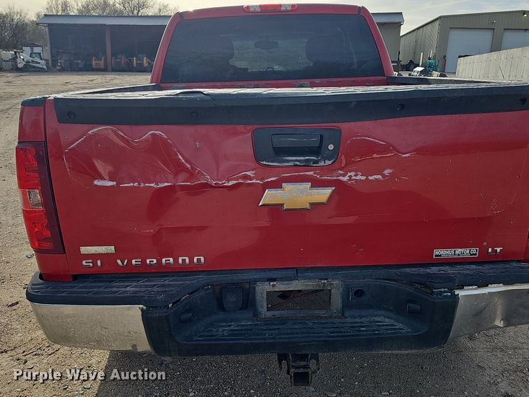 image for item DW3248 2012 Chevrolet Silverado 1500 Ext. Cab pickup truck