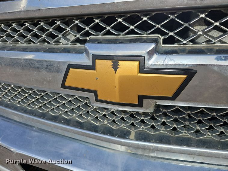 image for item DW3248 2012 Chevrolet Silverado 1500 Ext. Cab pickup truck