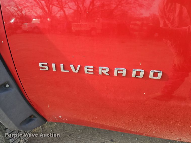 image for item DW3248 2012 Chevrolet Silverado 1500 Ext. Cab pickup truck