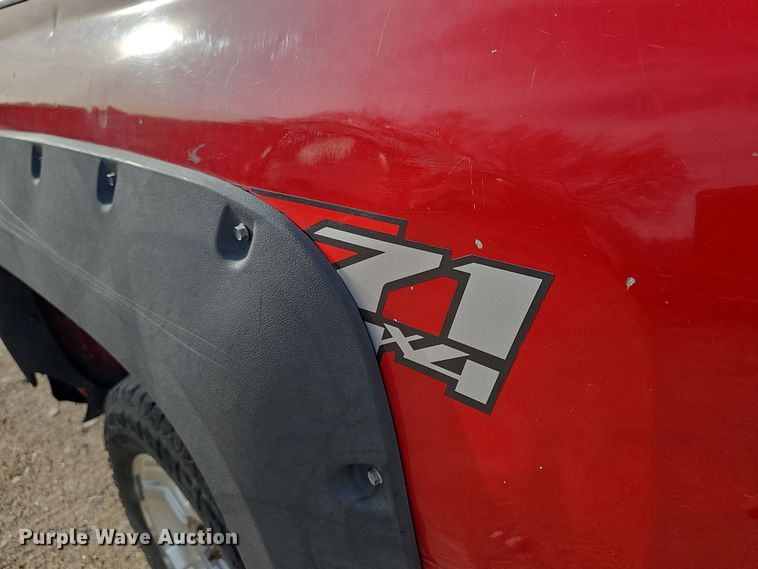 image for item DW3248 2012 Chevrolet Silverado 1500 Ext. Cab pickup truck