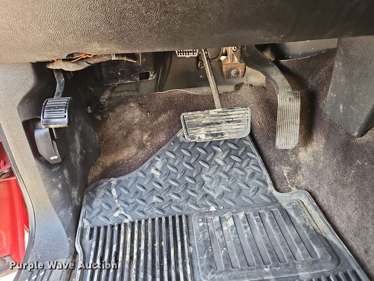 image for item DW3248 2012 Chevrolet Silverado 1500 Ext. Cab pickup truck