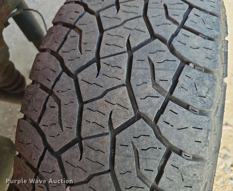 image for item DW3248 2012 Chevrolet Silverado 1500 Ext. Cab pickup truck