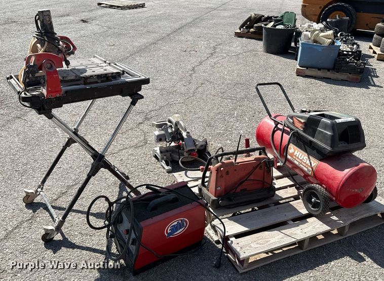 image for item DY7979 Tools