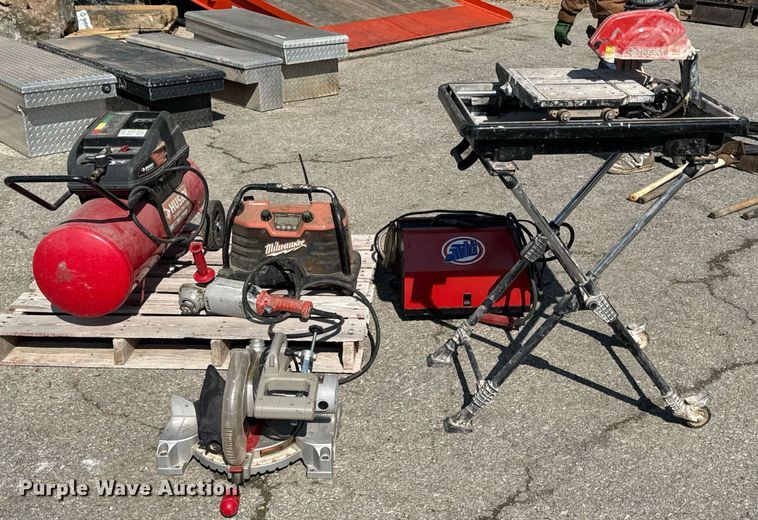 image for item DY7979 Tools