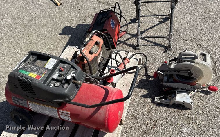 image for item DY7979 Tools