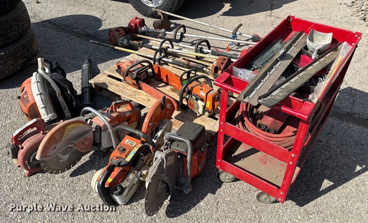 image for item DY7980 Tools