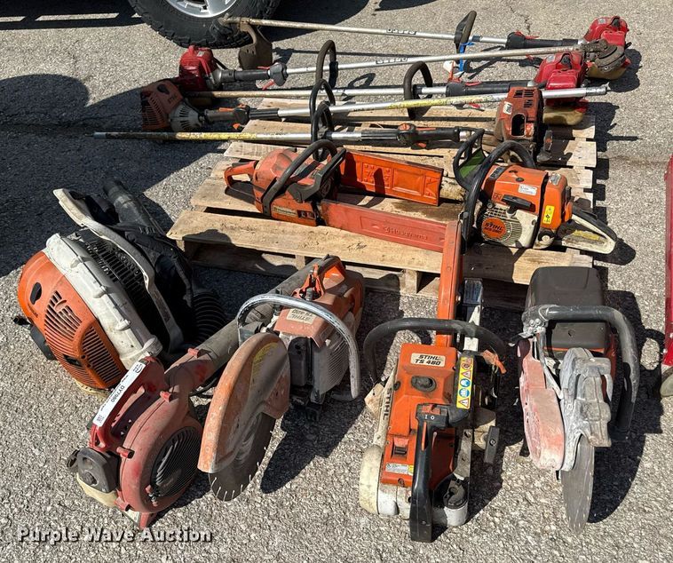 image for item DY7980 Tools