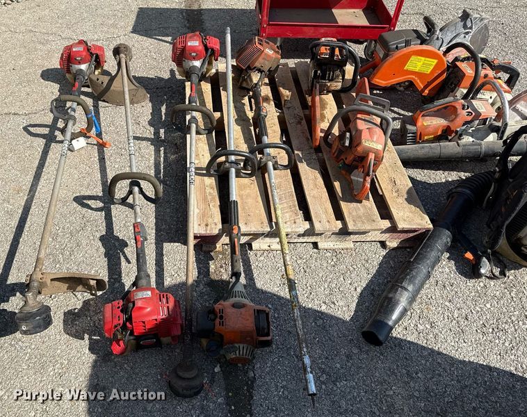 image for item DY7980 Tools