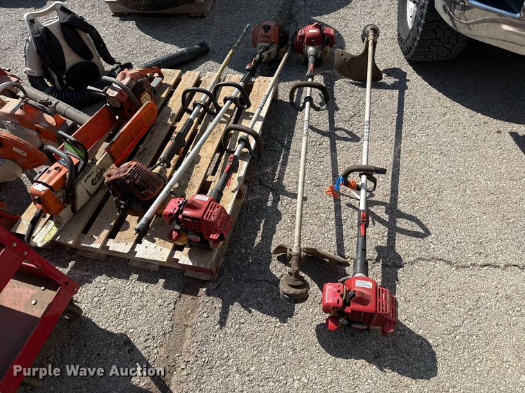 image for item DY7980 Tools