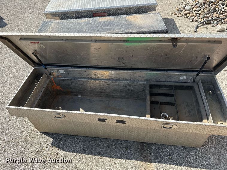 image for item DY7983 (4) toolboxes