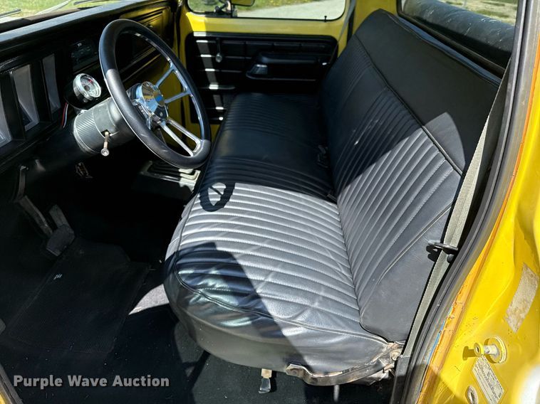 image for item DY7986 1979 Ford F100 pickup truck