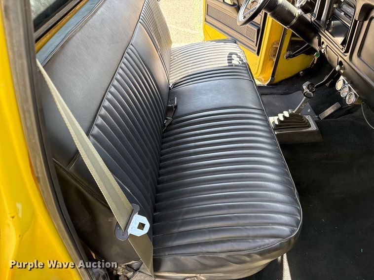 image for item DY7986 1979 Ford F100 pickup truck