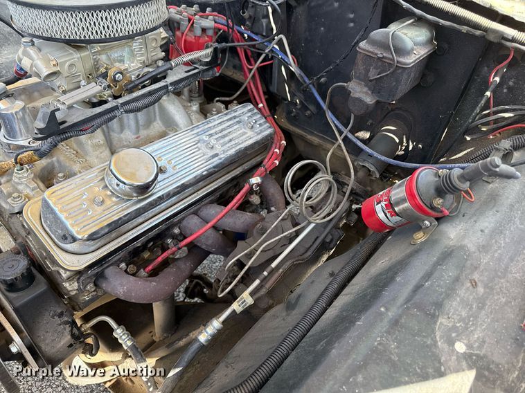 image for item DY7986 1979 Ford F100 pickup truck