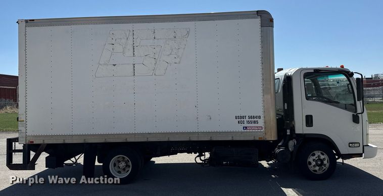 image for item DY7987 2011 Isuzu NPR box truck