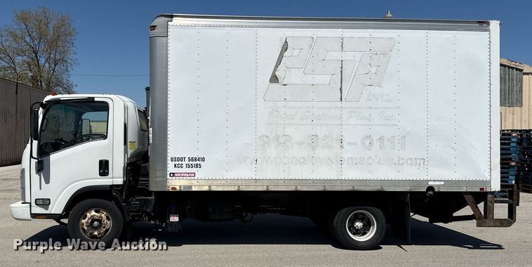 image for item DY7987 2011 Isuzu NPR box truck