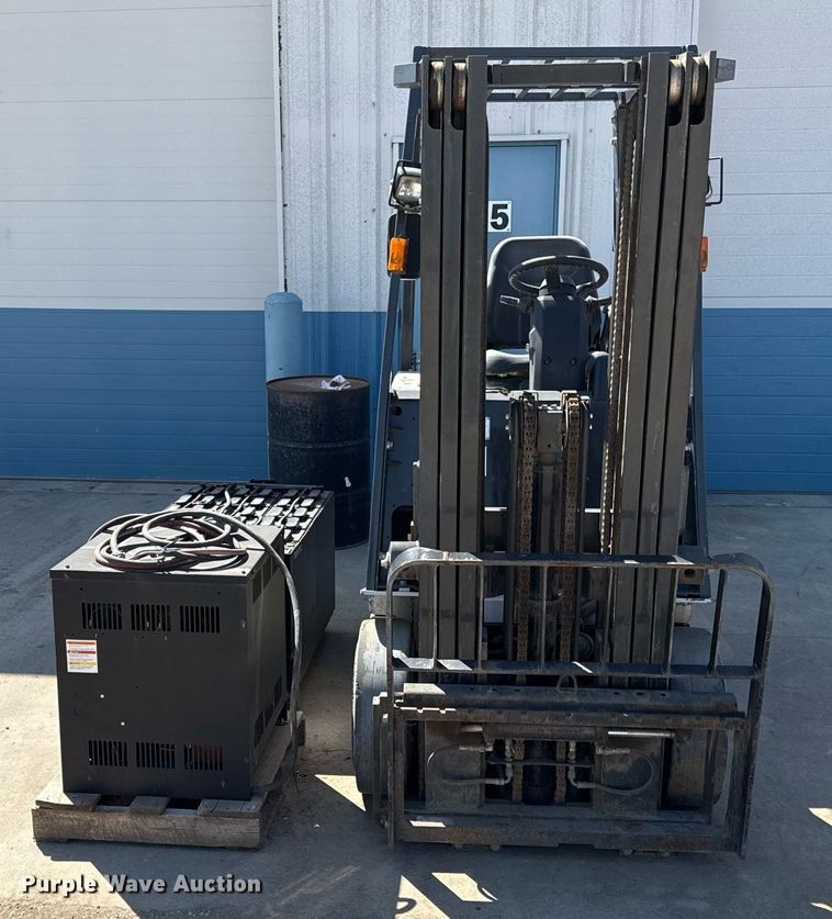 image for item DY7994 Nissan CP1B2L25BS forklift