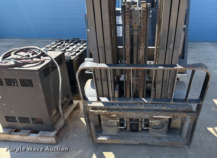 image for item DY7994 Nissan CP1B2L25BS forklift