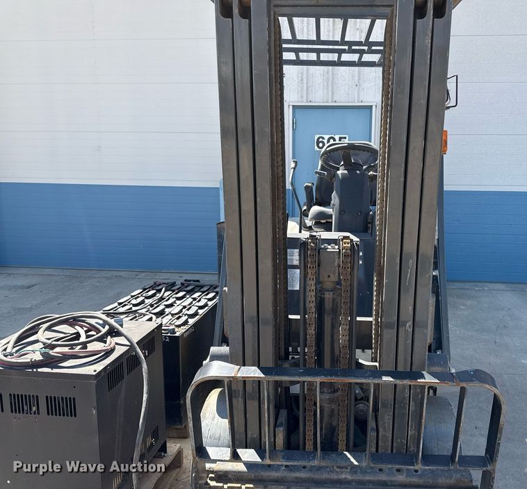 image for item DY7994 Nissan CP1B2L25BS forklift