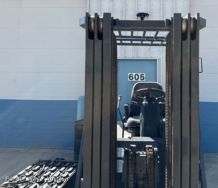 image for item DY7994 Nissan CP1B2L25BS forklift