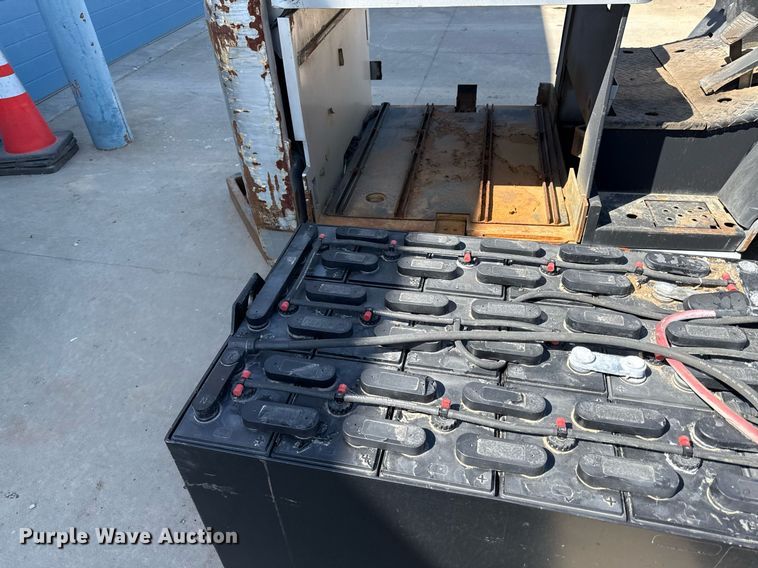 image for item DY7994 Nissan CP1B2L25BS forklift