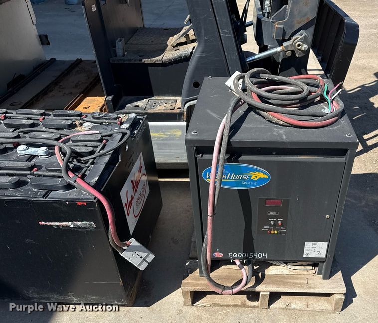 image for item DY7994 Nissan CP1B2L25BS forklift