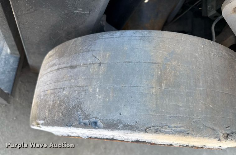 image for item DY7994 Nissan CP1B2L25BS forklift