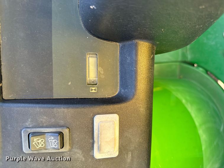 image for item DY8018 2006 John Deere Gator utility vehicle