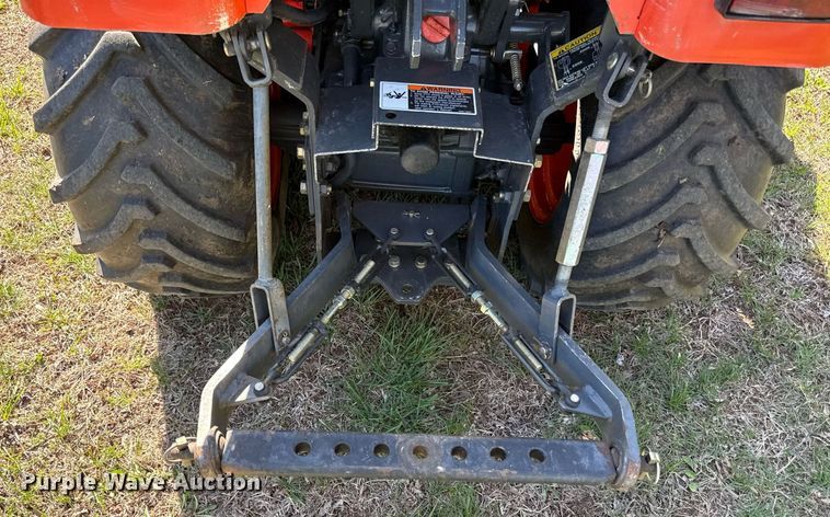 image for item DY8019 Kubota BX2200D MFWD tractor