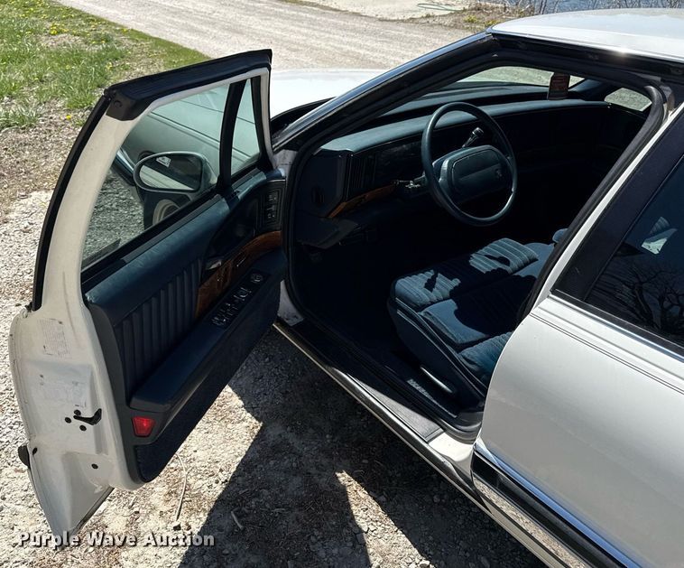 image for item DY8020 1992 Buick Park Avenue 