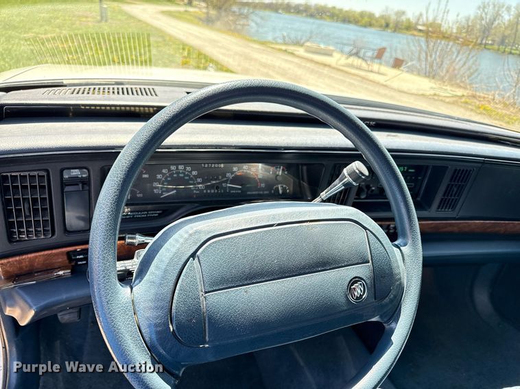 image for item DY8020 1992 Buick Park Avenue 