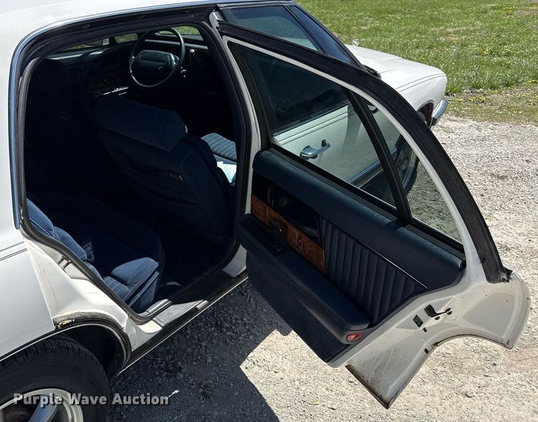 image for item DY8020 1992 Buick Park Avenue 