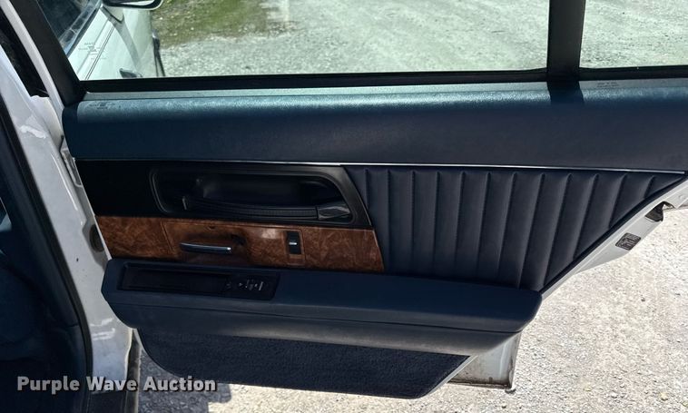 image for item DY8020 1992 Buick Park Avenue 