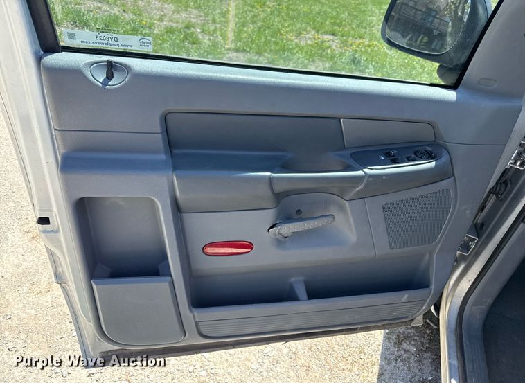 image for item DY8023 2006 Dodge Ram 1500 pickup truck