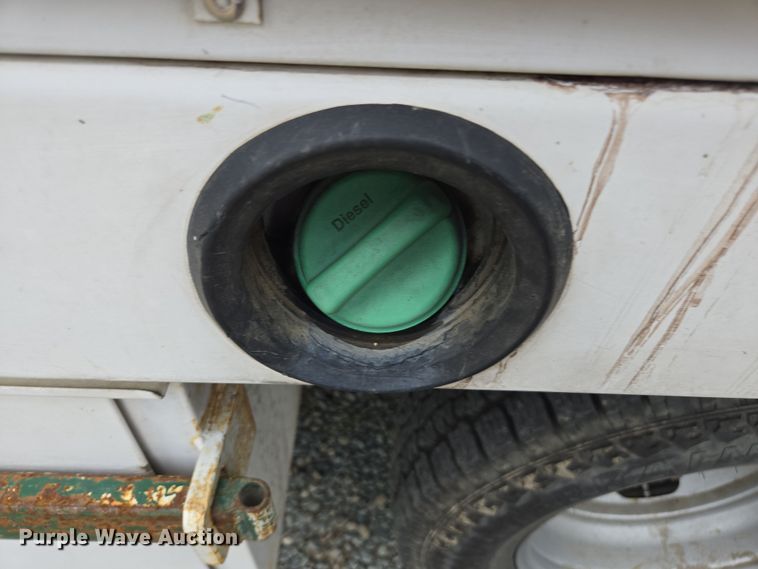 image for item EC0911 2018 Chevrolet Silverado 3500HD Crew Cab flatbed pickup truck