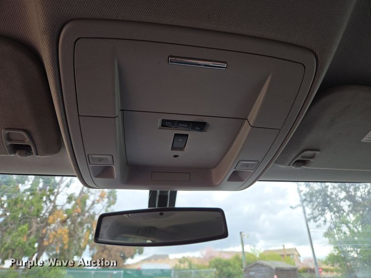 image for item EC0911 2018 Chevrolet Silverado 3500HD Crew Cab flatbed pickup truck