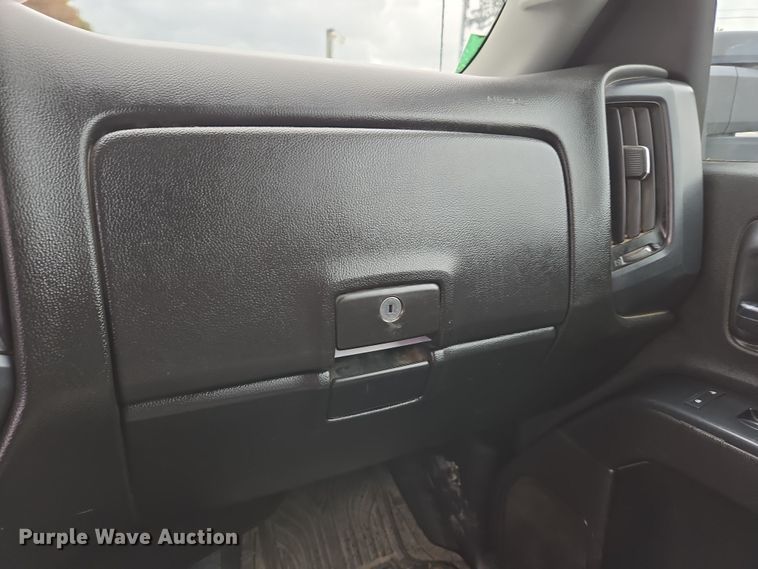 image for item EC0911 2018 Chevrolet Silverado 3500HD Crew Cab flatbed pickup truck