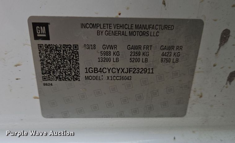 image for item EC0911 2018 Chevrolet Silverado 3500HD Crew Cab flatbed pickup truck