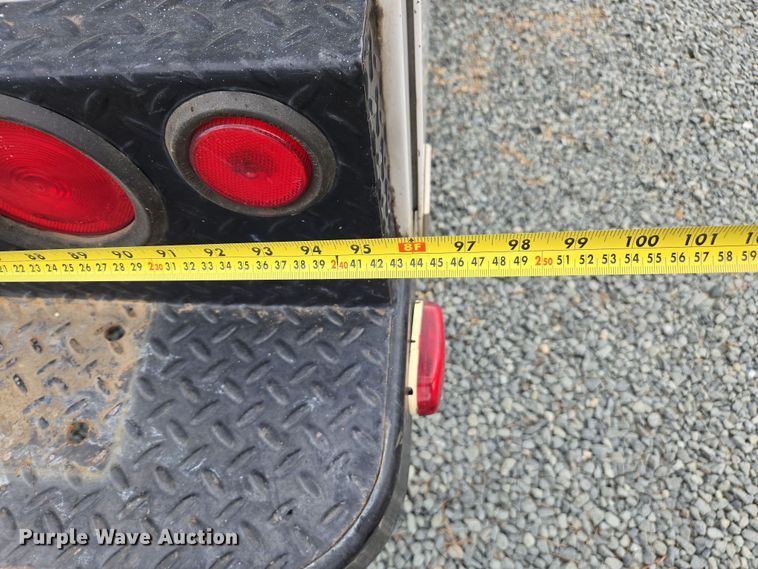 image for item EC0912 2018 Chevrolet Silverado 3500HD Double Cab flatbed pickup truck