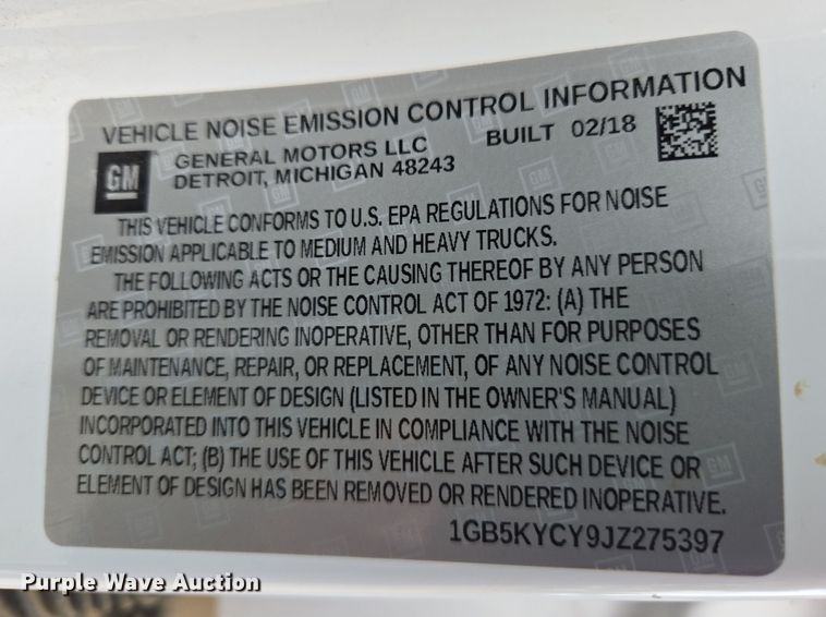 image for item EC0912 2018 Chevrolet Silverado 3500HD Double Cab flatbed pickup truck