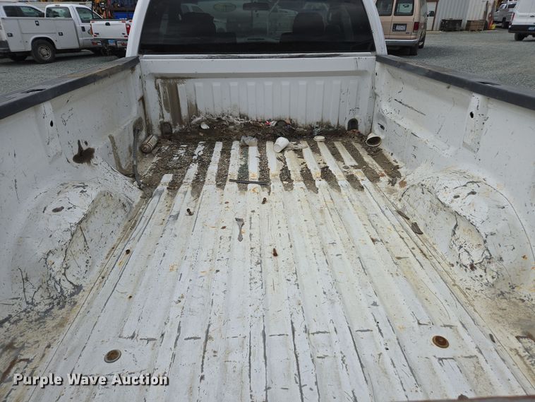 image for item EC0913 2006 Ford F150 pickup truck