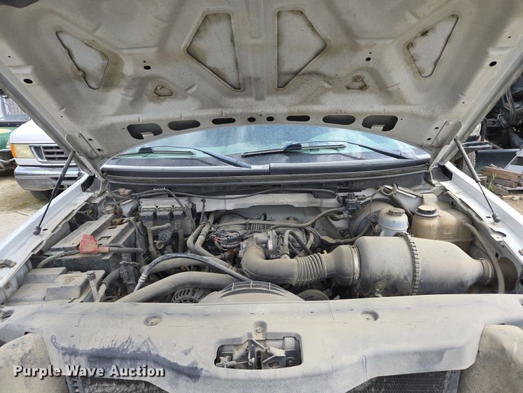 image for item EC0913 2006 Ford F150 pickup truck