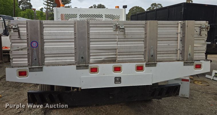 image for item EC0919 2012 Ford F550 Crew Cab flatbed truck