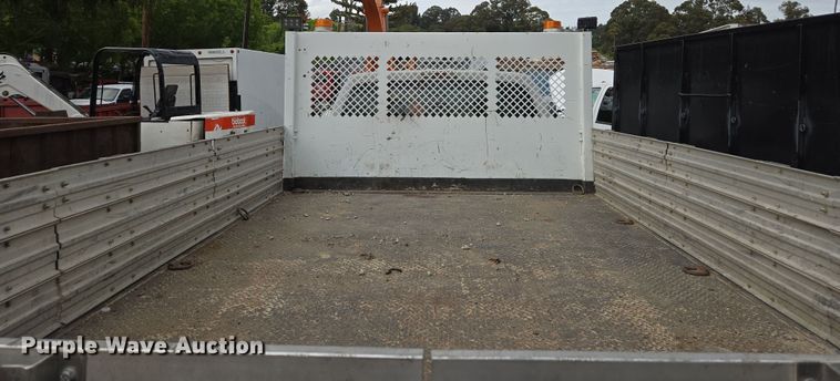 image for item EC0919 2012 Ford F550 Crew Cab flatbed truck