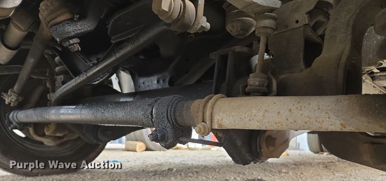 image for item EC0919 2012 Ford F550 Crew Cab flatbed truck