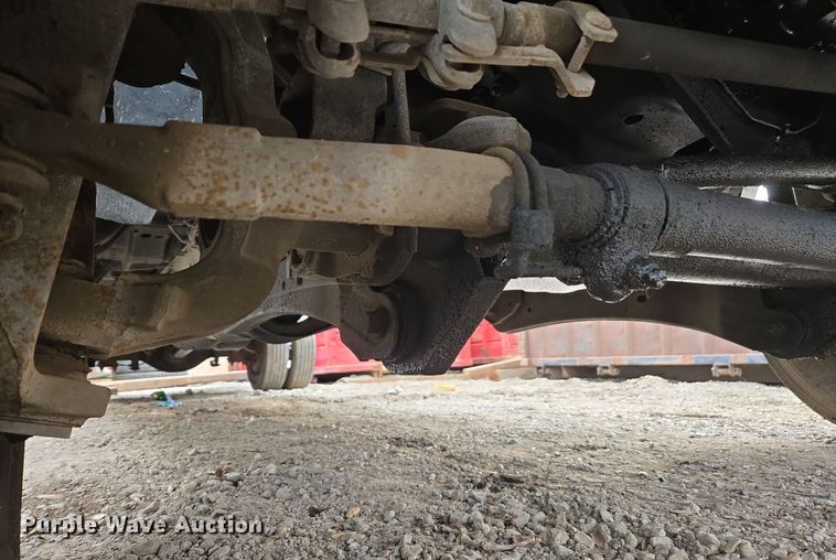 image for item EC0919 2012 Ford F550 Crew Cab flatbed truck