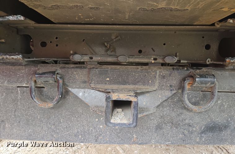 image for item EC0919 2012 Ford F550 Crew Cab flatbed truck