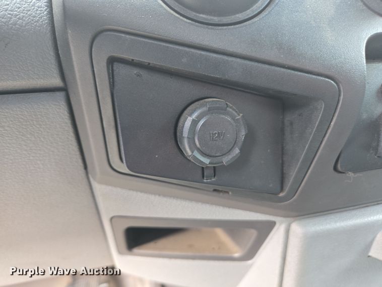 image for item EC0919 2012 Ford F550 Crew Cab flatbed truck