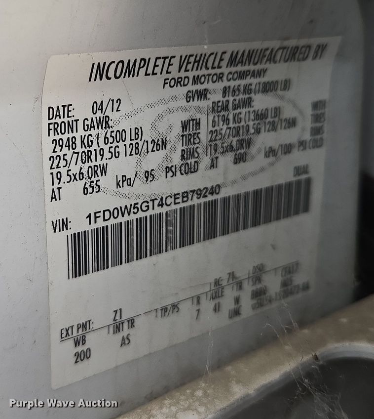 image for item EC0919 2012 Ford F550 Crew Cab flatbed truck