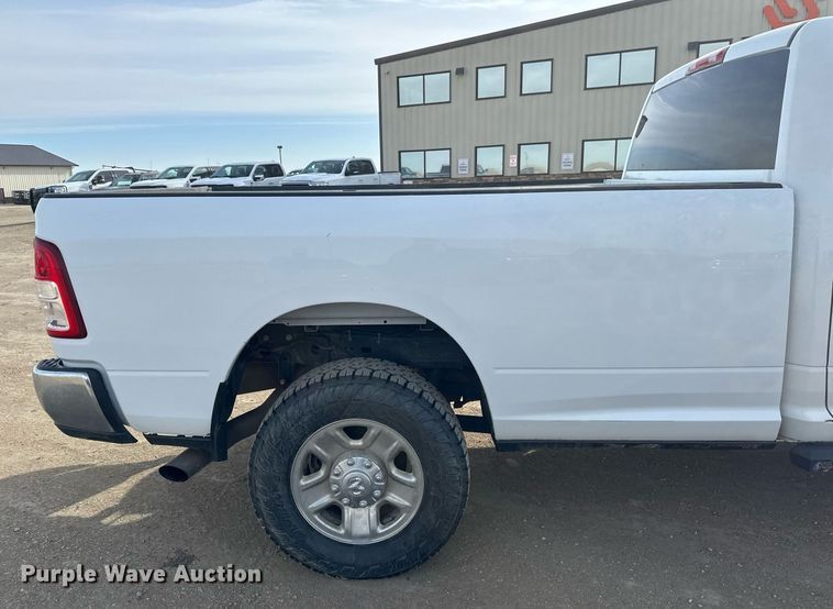 image for item EC2376 2022 Dodge Ram 2500  Crew Cab pickup truck